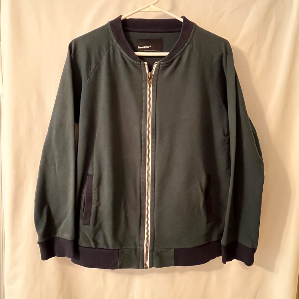 Bewakoof Hunter Green Jacket. Size XL